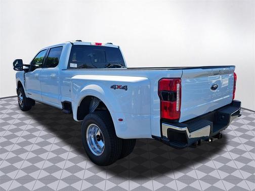 2025 Ford F-350 Lariat Super Duty