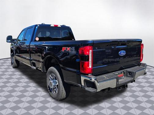 2025 Ford F-350 Lariat Super Duty