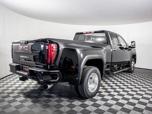 2025 GMC Sierra 3500 Denali