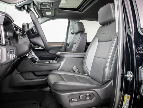 2025 GMC Sierra 3500 Denali