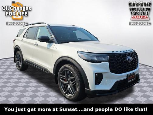 2025 Ford Explorer ST-Line