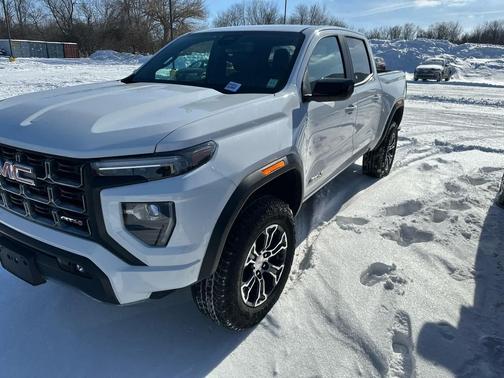 2023 GMC Canyon AT4