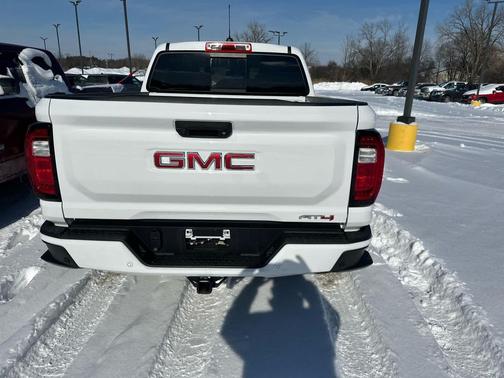 2023 GMC Canyon AT4