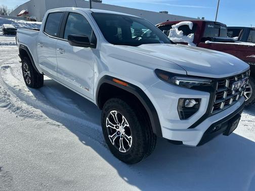 2023 GMC Canyon AT4