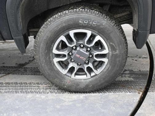 2026 GMC Sierra 2500 SLT