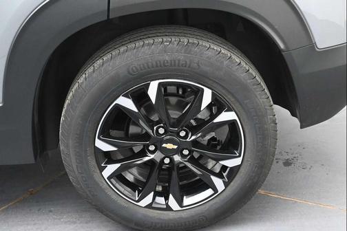 Sterling Gray Metallic 2023 Chevrolet Trailblazer LT