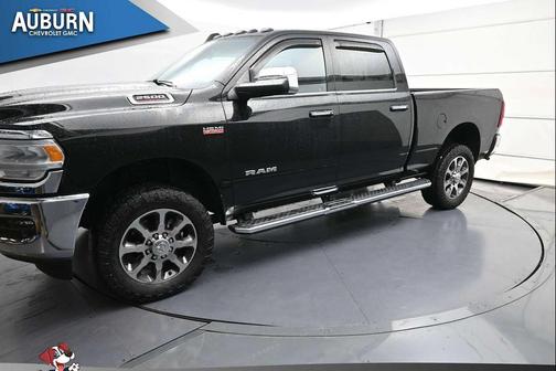 2022 RAM 2500 Big Horn Crew Cab 4x4 6'4' Box