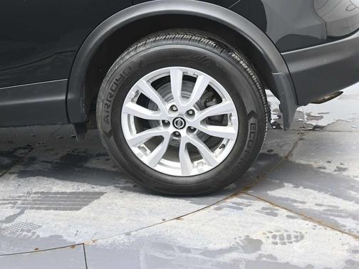 2021 Nissan Rogue Sport SV