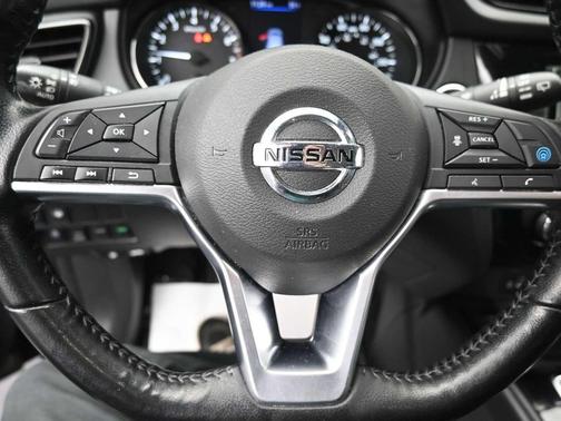 2021 Nissan Rogue Sport SV