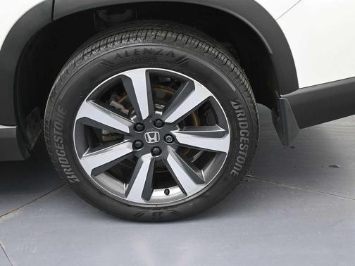 2023 Honda Pilot Touring 8-Passenger