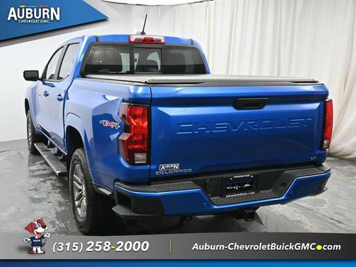Glacier Blue Metallic 2024 Chevrolet Colorado LT