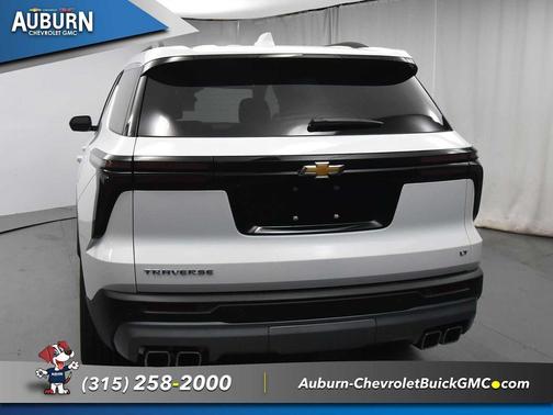 2024 Chevrolet Traverse LT
