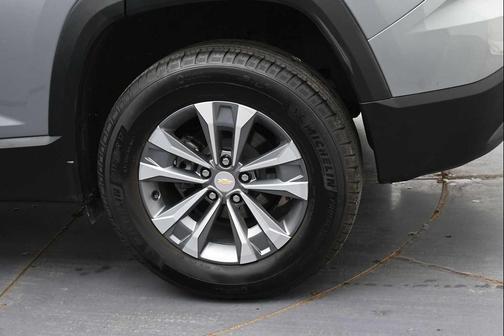 Sterling Gray Metallic 2026 Chevrolet Equinox 1LT