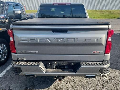 Sterling Gray Metallic 2024 Chevrolet Silverado 1500 RST