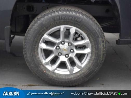 Dark Ash Metallic 2024 Chevrolet Silverado 1500 LT