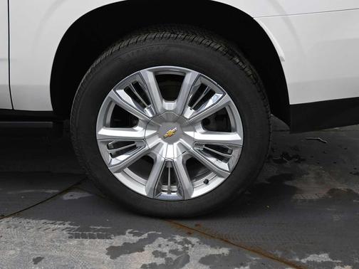 2023 Chevrolet Suburban 4WD High Country