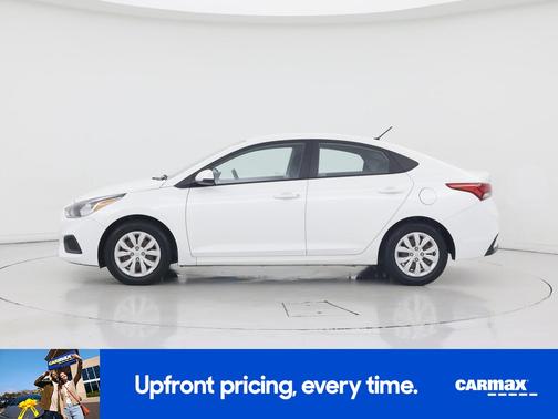 White 2020 Hyundai Accent SE