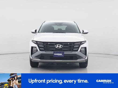 White 2026 Hyundai TUCSON SE