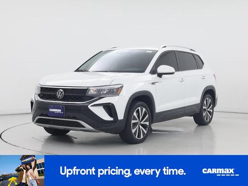 White 2024 Volkswagen Taos SE