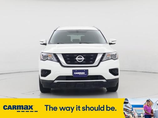 2020 Nissan Pathfinder S