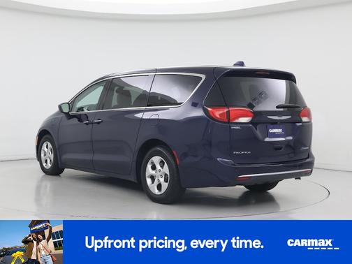 Gray 2018 Chrysler Pacifica Hybrid Touring Plus