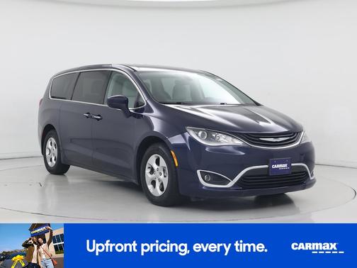 Gray 2018 Chrysler Pacifica Hybrid Touring Plus
