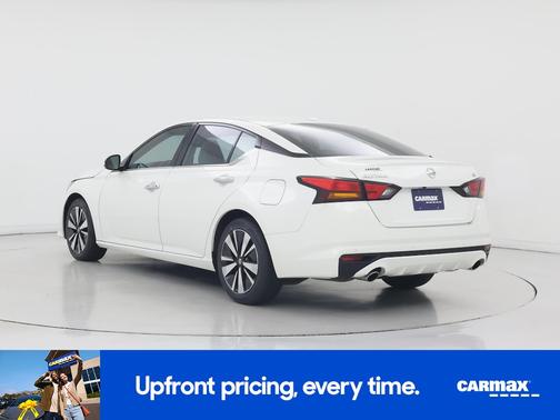 White 2020 Nissan Altima SL