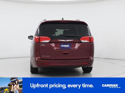 2021 Chrysler Voyager LXI