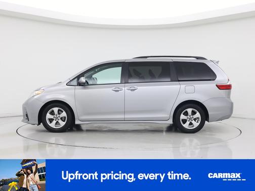 2018 Toyota Sienna LE
