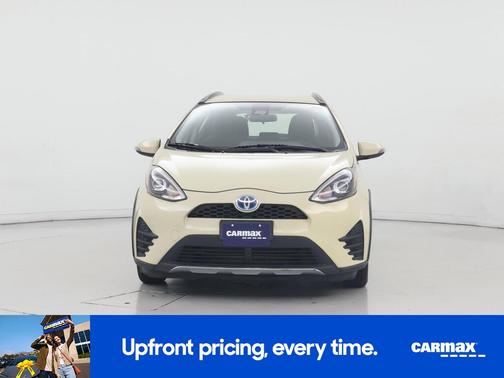 Tan 2018 Toyota Prius c Two
