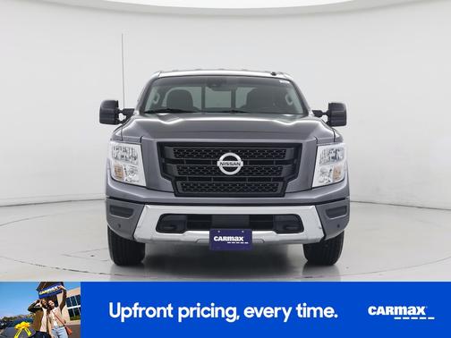 2020 Nissan Titan SV