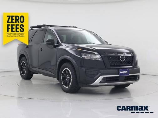 Black 2025 Nissan Pathfinder Rock Creek