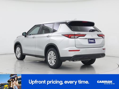 2024 Mitsubishi Outlander ES