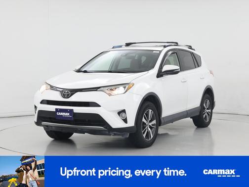 White 2018 Toyota RAV4 XLE