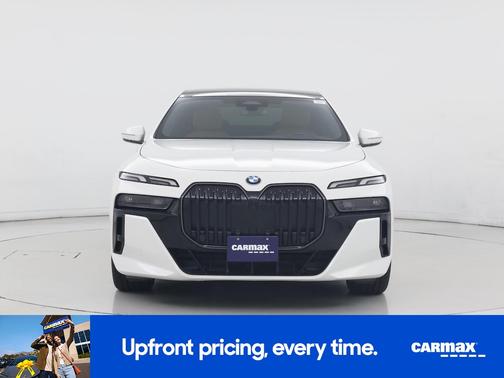 White 2024 BMW 740 I