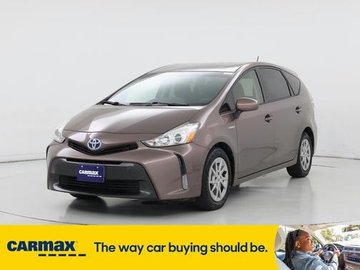 2015 Toyota Prius v Three