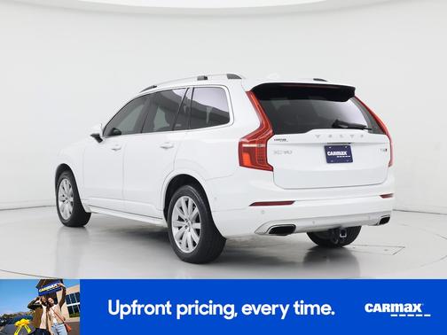 2016 Volvo XC90 T6 Momentum