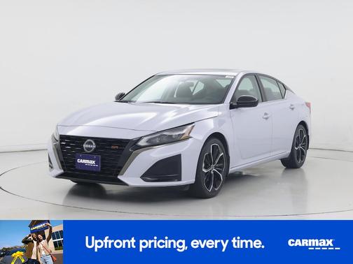 Gray 2023 Nissan Altima SR