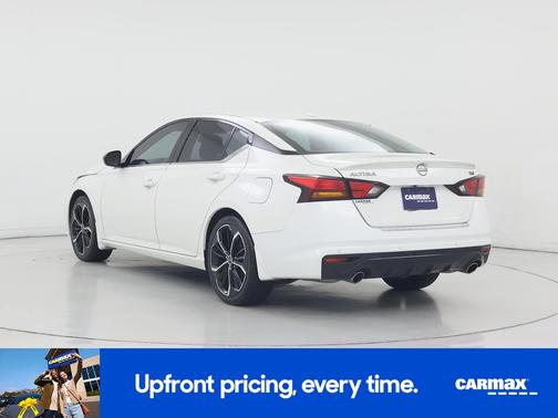 White 2023 Nissan Altima SR