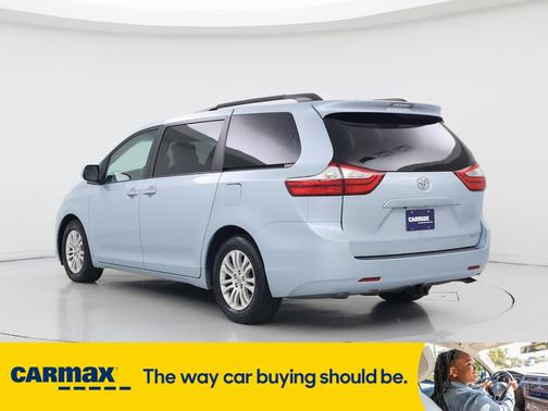 2016 Toyota Sienna XLE