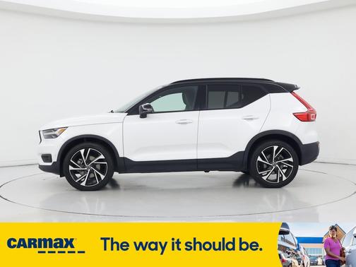 2021 Volvo XC40 T4 R-Design
