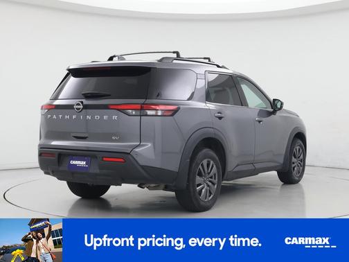 2023 Nissan Pathfinder SV