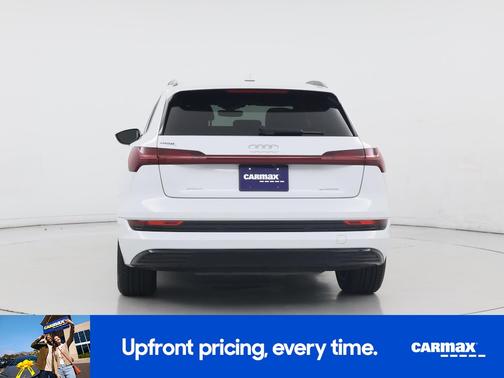 2022 Audi e-tron Premium