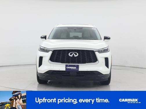 White 2023 INFINITI QX60 Luxe