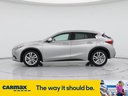 2018 INFINITI QX30 Premium