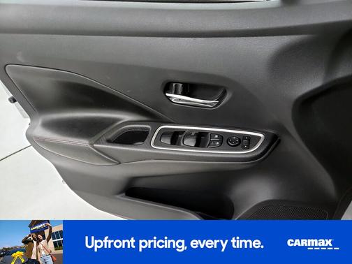 2023 Nissan Versa SR