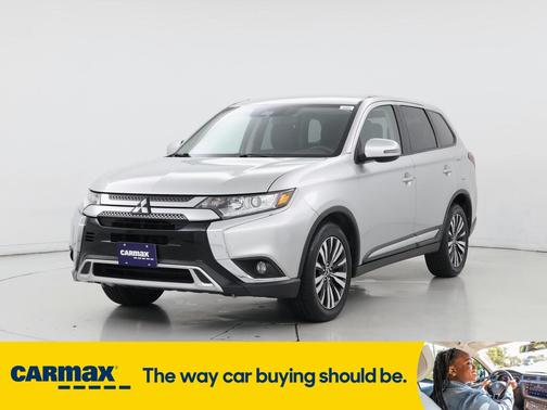 2020 Mitsubishi Outlander SE