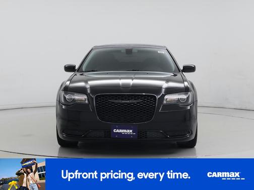 2020 Chrysler 300 Touring