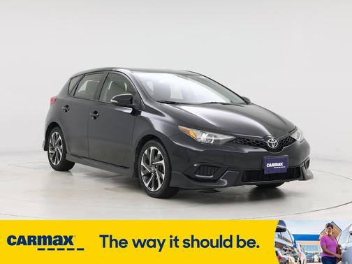 2017 Toyota Corolla iM Base (CVT)