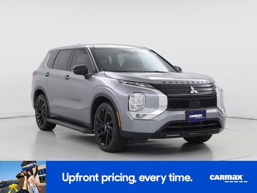 2023 Mitsubishi Outlander SE Black Edition